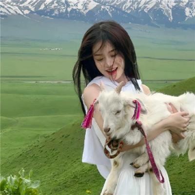 天间庄的三姐妹海报